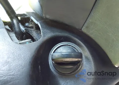 2003 Mazda Tribute z USA, uszkodzony, nr VIN ISAACWINKLEMAN